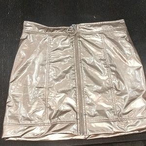 Forever 21 champagne skirt Medium